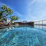 Mtr Apartment & Hotel